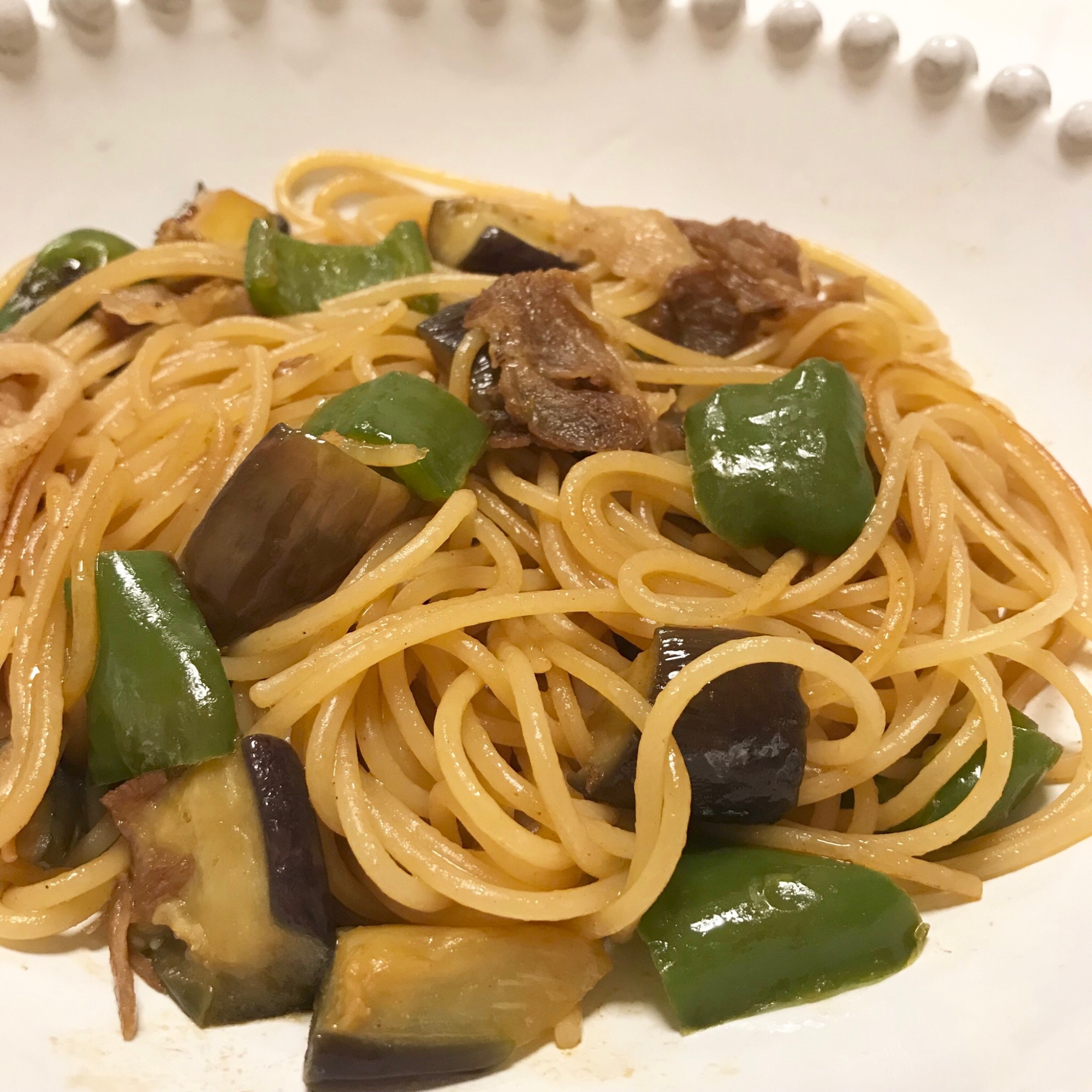 茄子と豚バラのソースパスタ