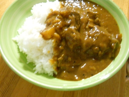 牛スジとタマネギのとろとろカレー