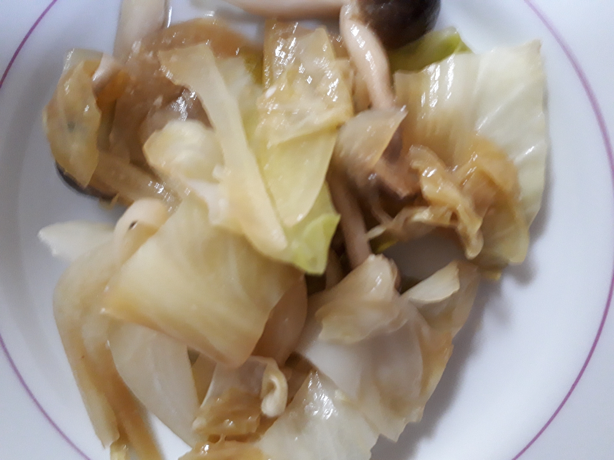 春キャベツとしめじと玉ねぎのバターしょうゆ炒め