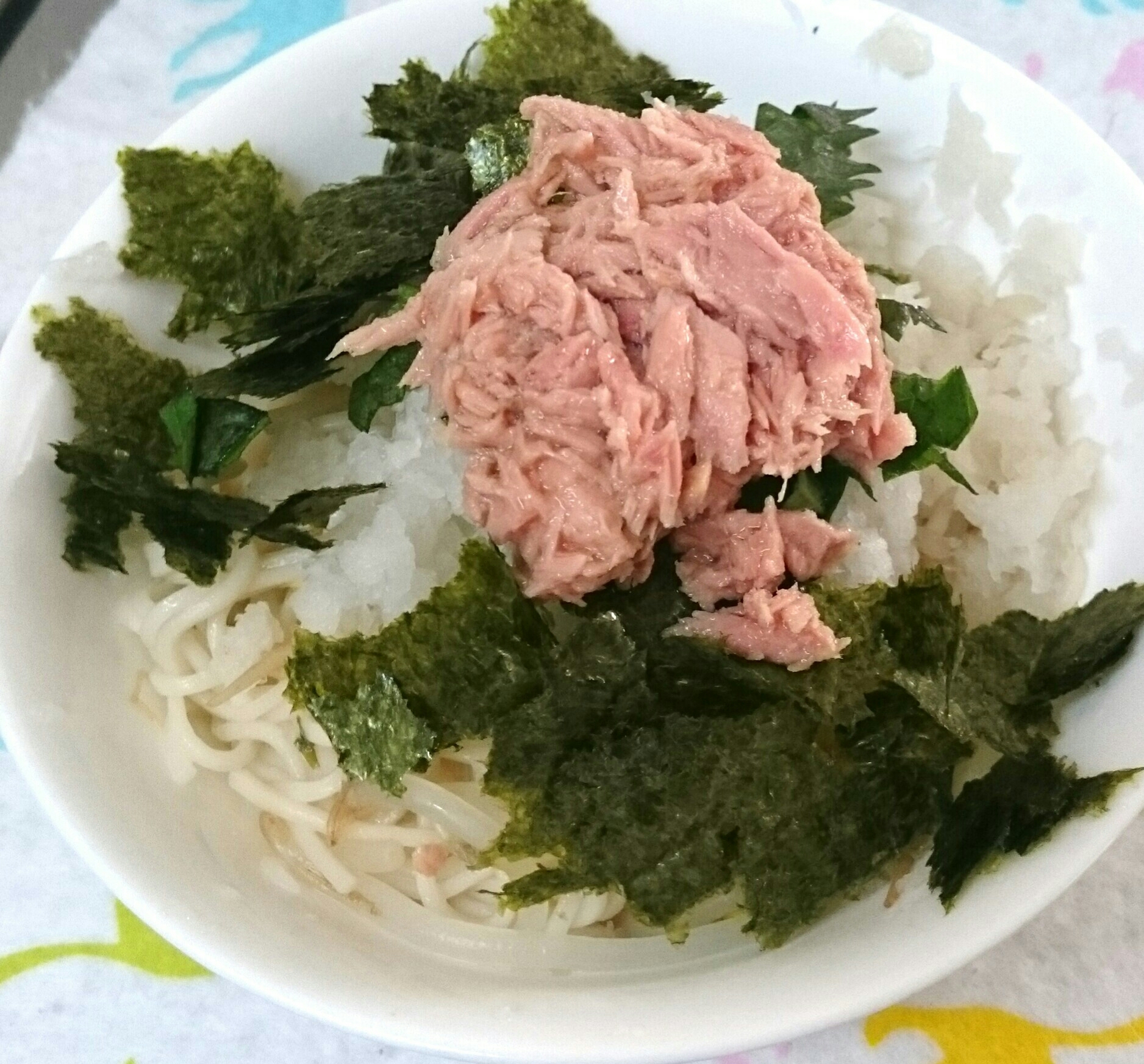 わさびでピリ辛☆ツナおろしそうめん