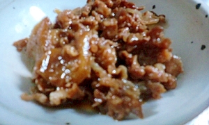 甘辛の味が御飯に合います、豚肉の生姜入り佃煮~♪