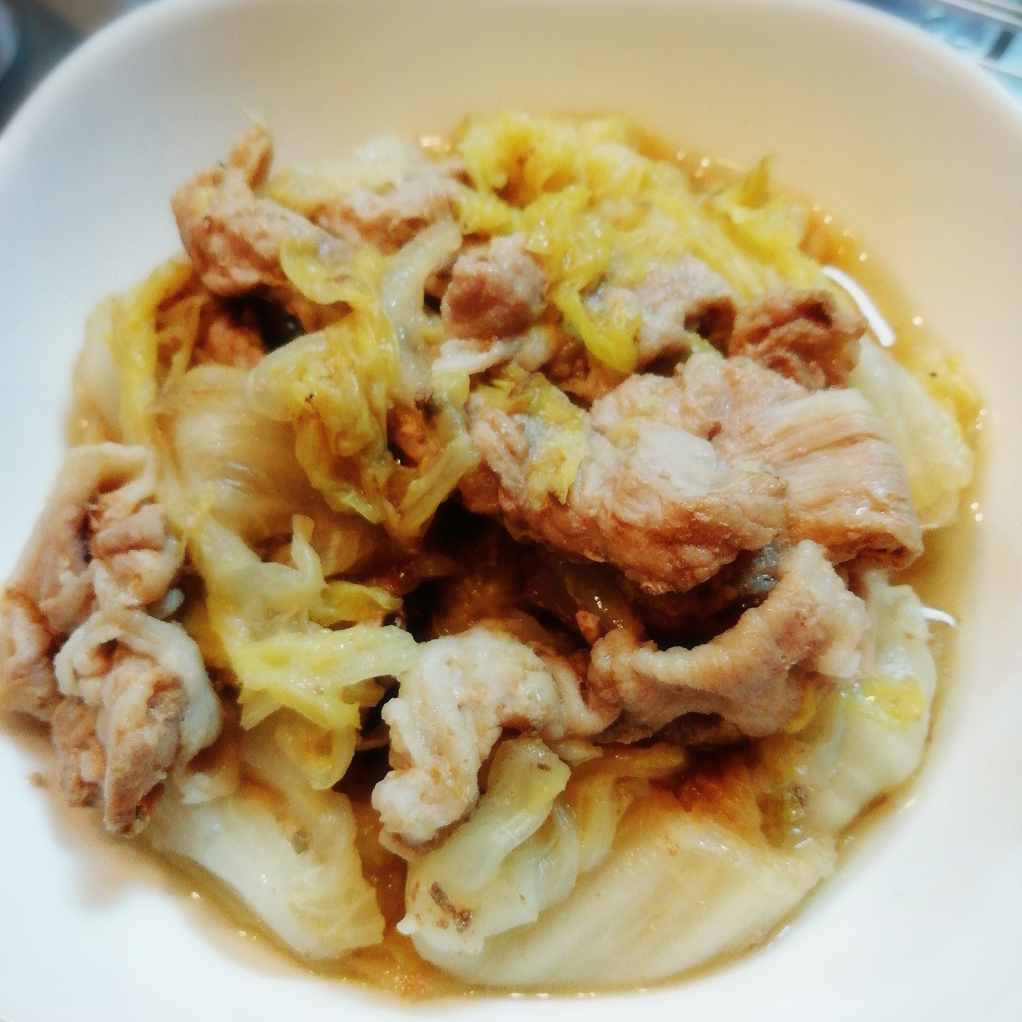 炊飯器レシピ★豚バラ薄切り肉と白菜のにんにく醤油煮