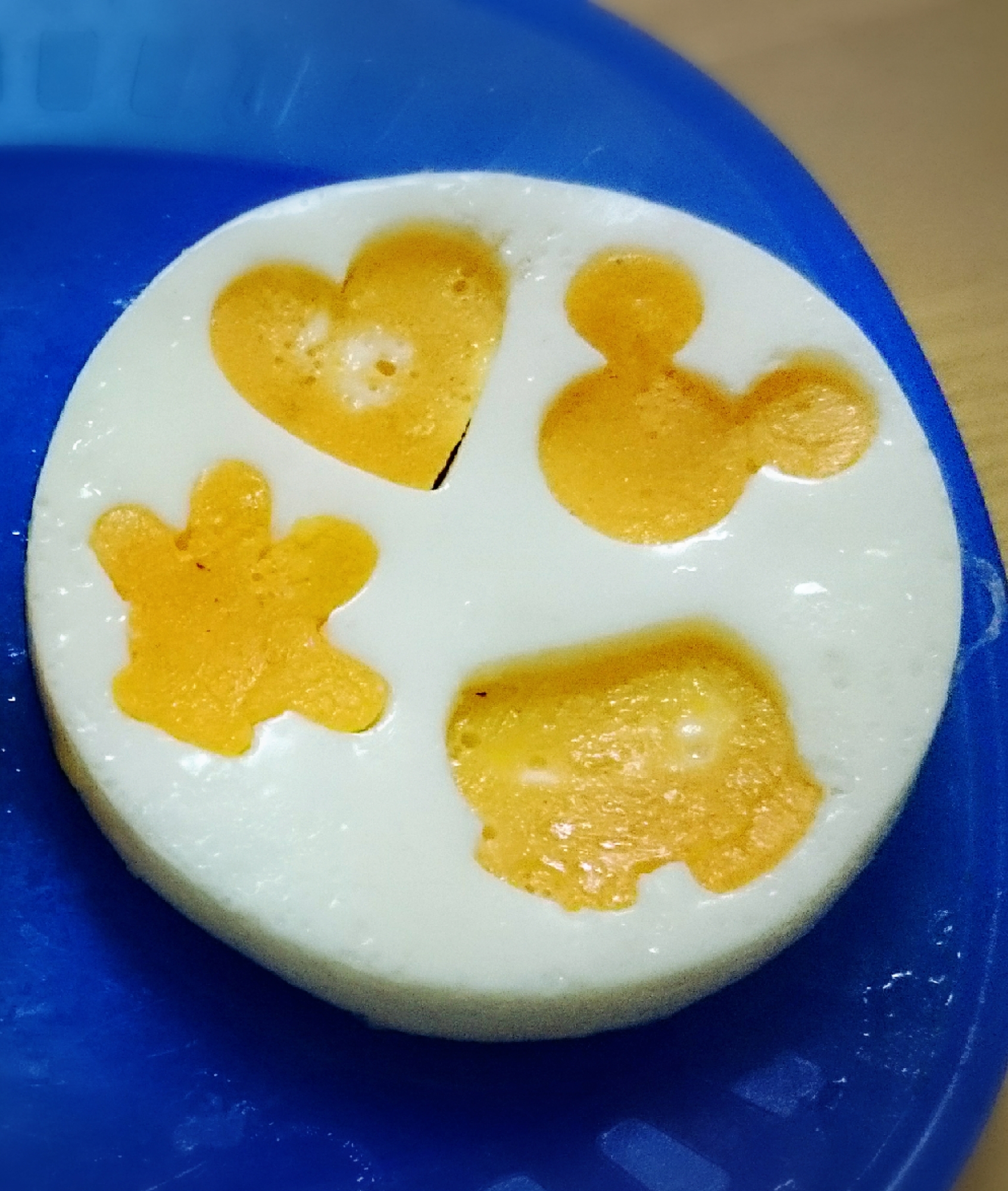 キャラ弁やトッピングに ミッキーシェイプ風ゆで卵 レシピ 作り方 By Motohamama 楽天レシピ キャラ弁やトッピングに ミッキーシェイプ風ゆで卵 レシピ 作り方 By Motohamama 楽天レシピ