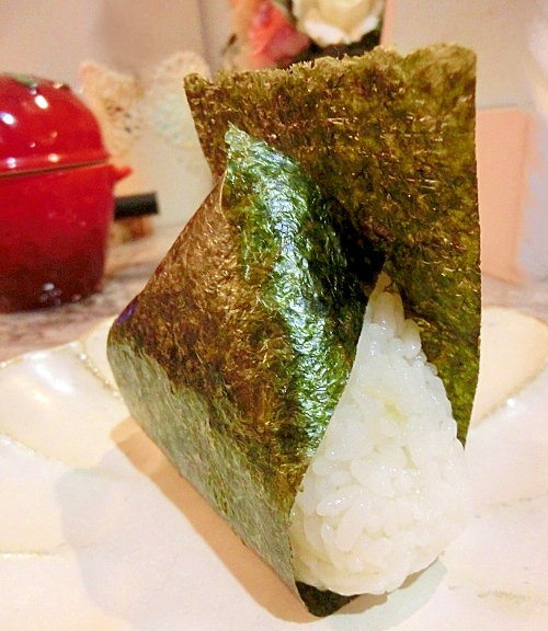 コンビニ風 ツナマヨおにぎり レシピ 作り方 By ネコの手 楽天レシピ コンビニ風 ツナマヨおにぎり レシピ 作り方 By ネコの手 楽天レシピ