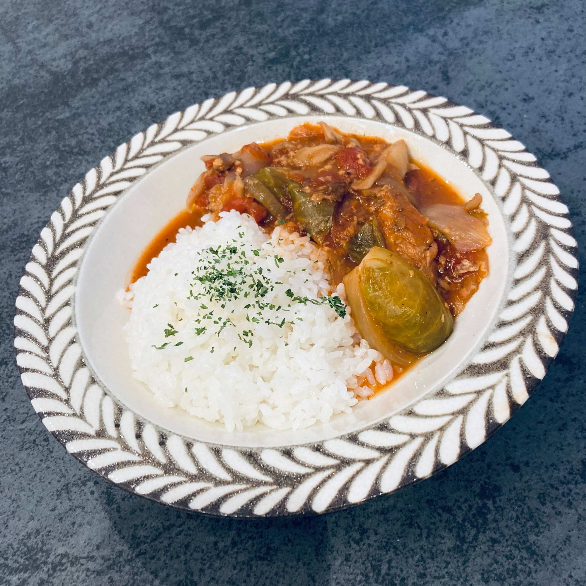 鯖缶と塩麹で＊鯖と芽キャベツのトマト煮込み