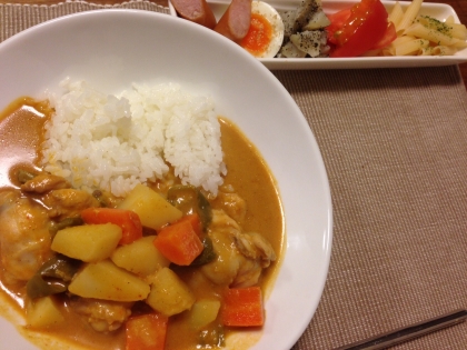 タイカレー　マサマンカレー