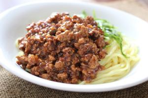 韓国ドラマを見たら食べたくなるジャージャー麺！