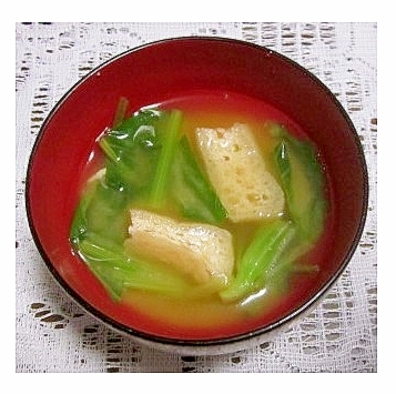 小松菜と油揚げの味噌汁（昆布だし・塩麹入り）