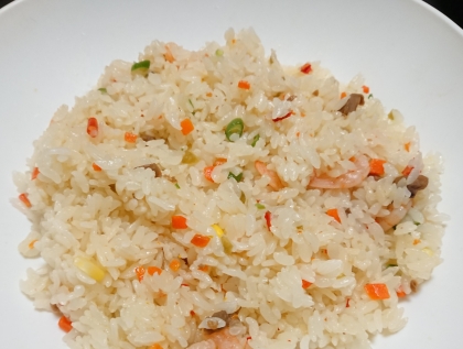 野菜たっぷりチキンピラフ