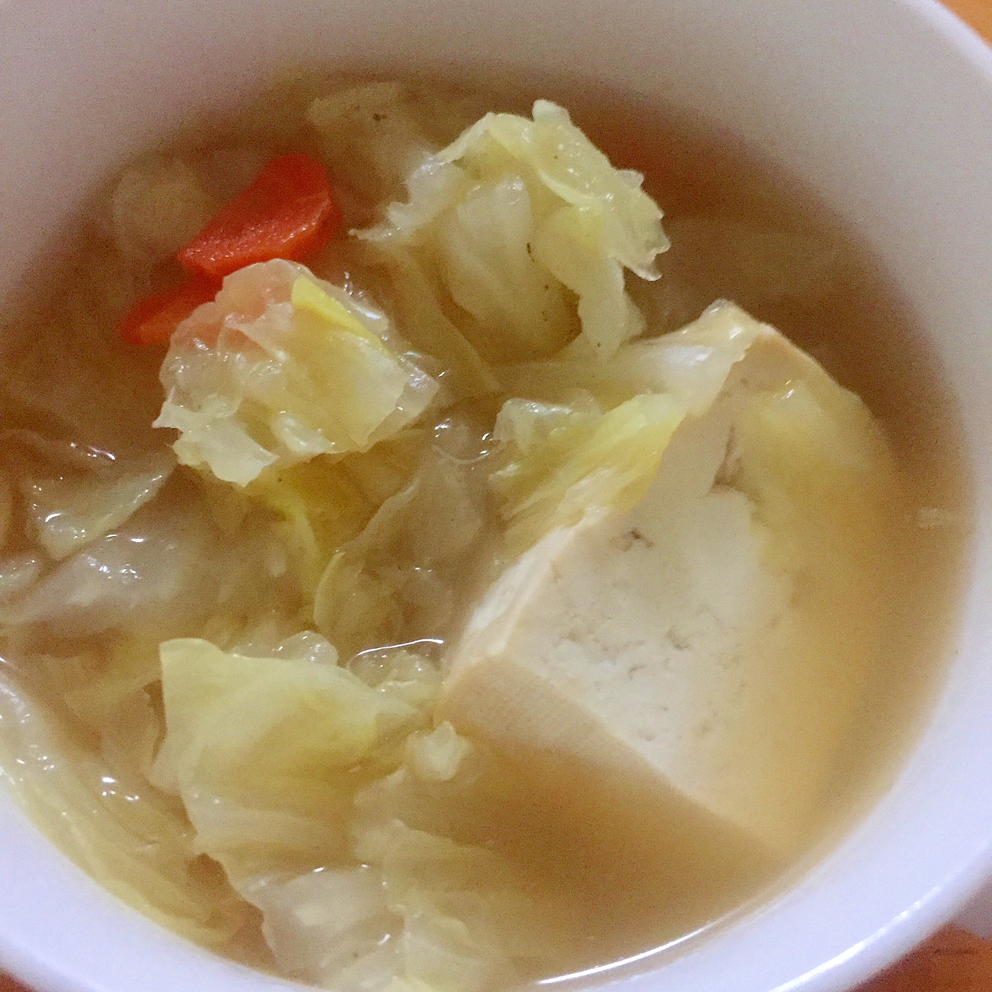 豆腐と白菜のコンソメスープ☆