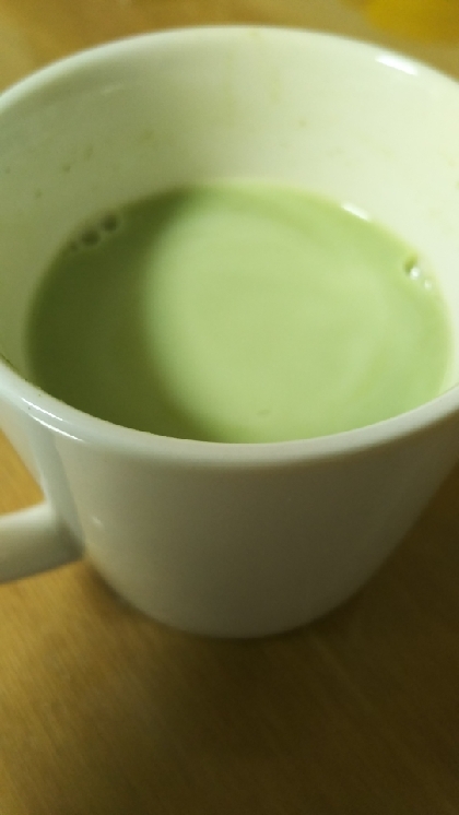 ☆粉末緑茶で♪　緑茶ラテ☆