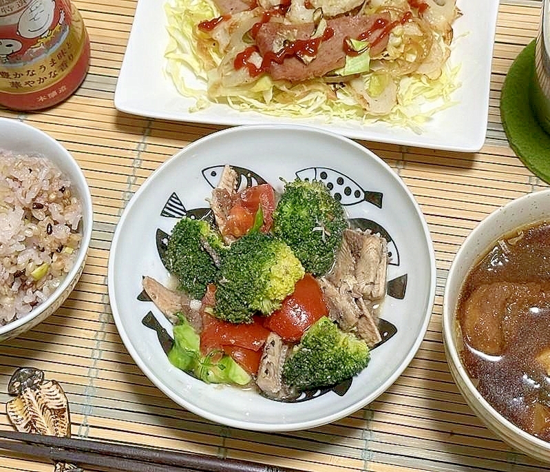 ブロコとトマトとボイルドサーディンっ♪