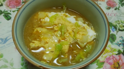 ふわふわ玉子とキャベツの味噌汁