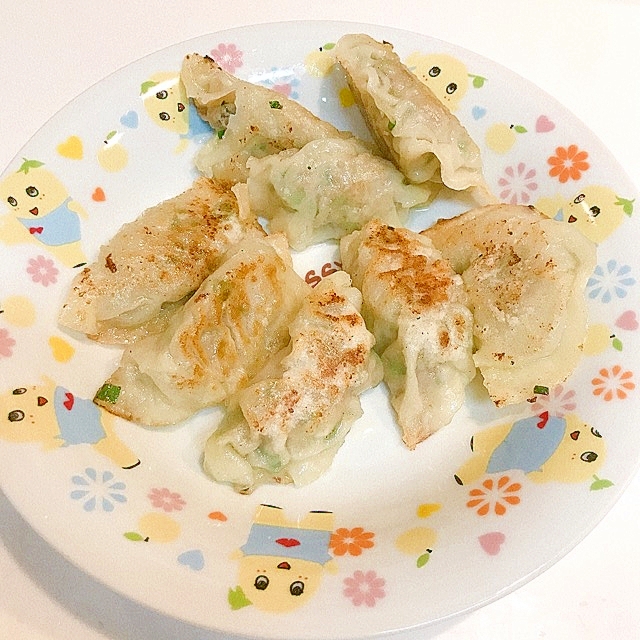 においはうまさの証 ニラとにんにくの手作り餃子 レシピ 作り方 By だだちゃまめごはん 楽天レシピ においはうまさの証 ニラとにんにくの手作り餃子 レシピ 作り方 By だだちゃまめごはん 楽天レシピ