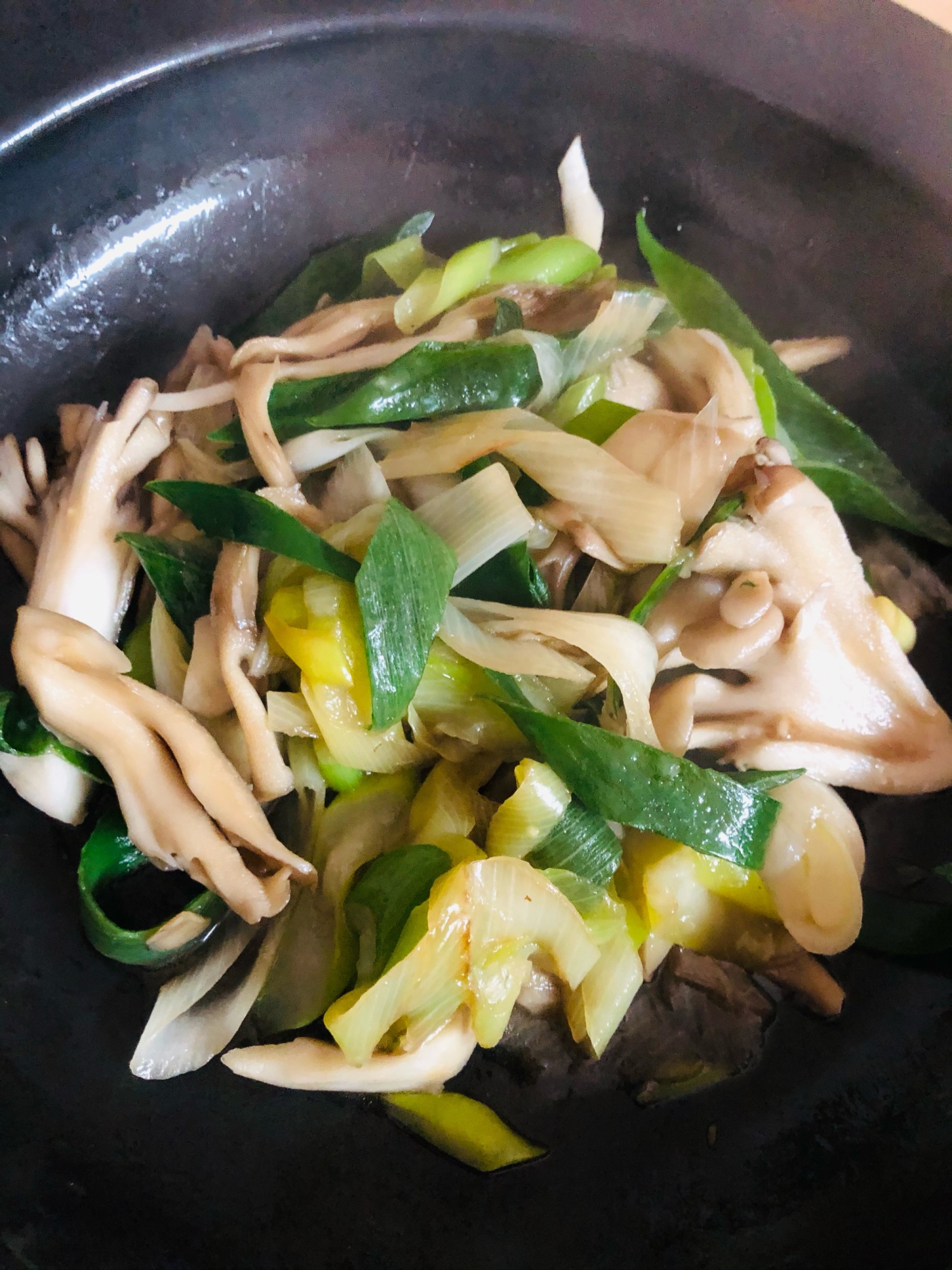 白ネギと舞茸の中華炒め
