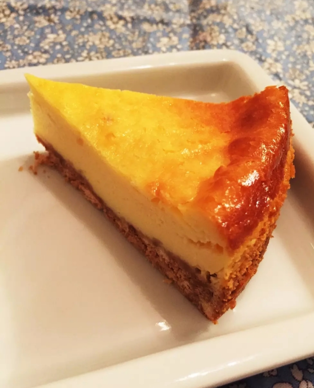 簡単!ミキサーで濃厚ベイクドチーズケーキ