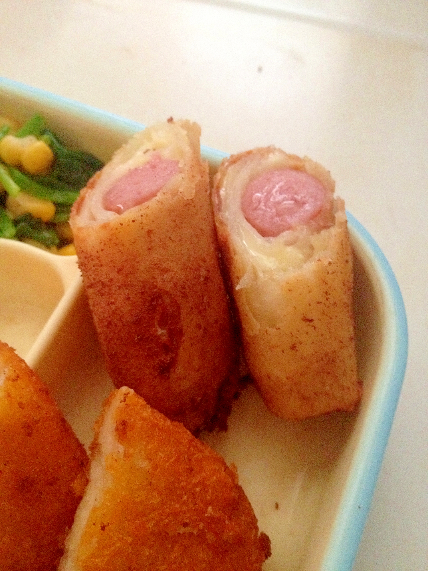 ウインナーとチーズの春巻き
