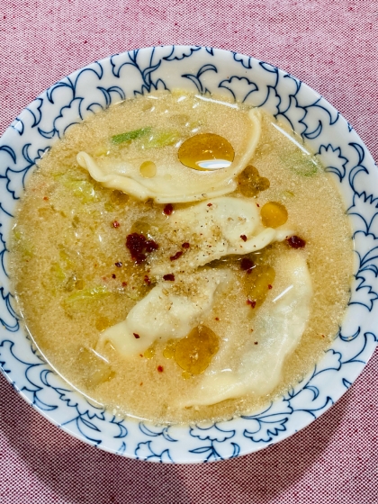 ピリ辛♡餃子スープ