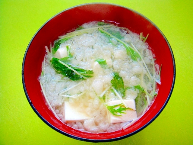 豆腐と水菜揚げ玉の味噌汁