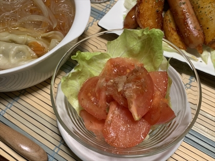 すぐできる！ごま油香る♪トマトの鰹節和え