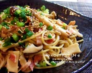 柚子胡椒香る きのことベーコンのペペロンチーノ レシピ 作り方 By Mikikupi 楽天レシピ