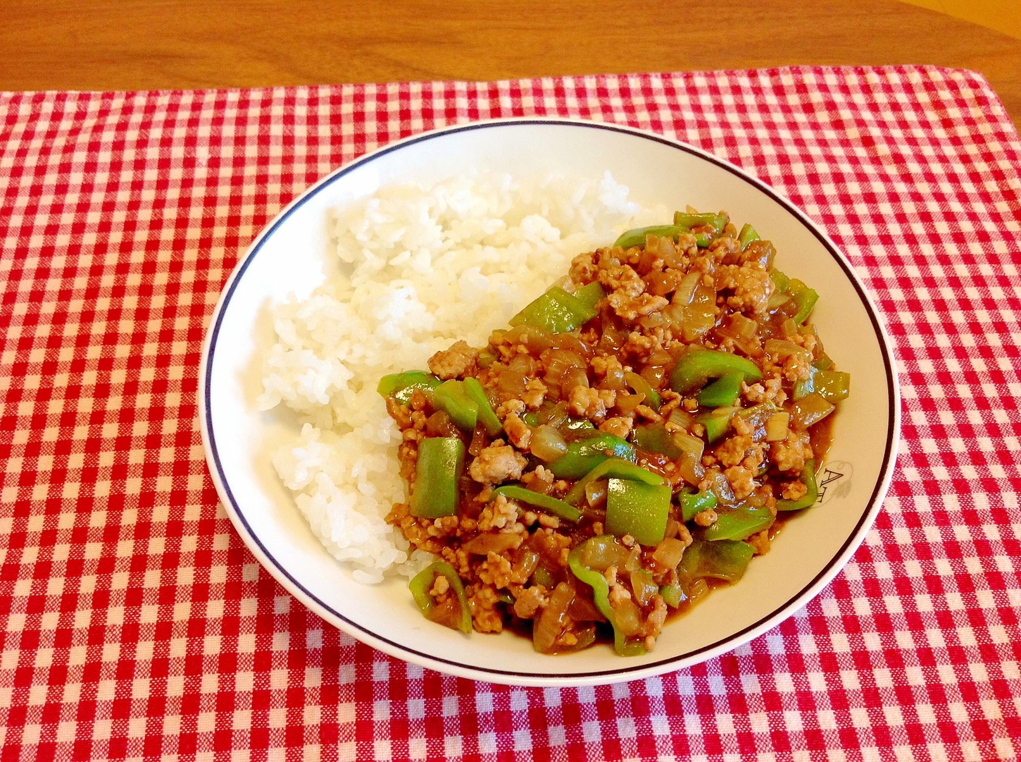  挽肉とピーマンのカレー