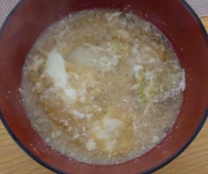 白菜と卵白の味噌汁