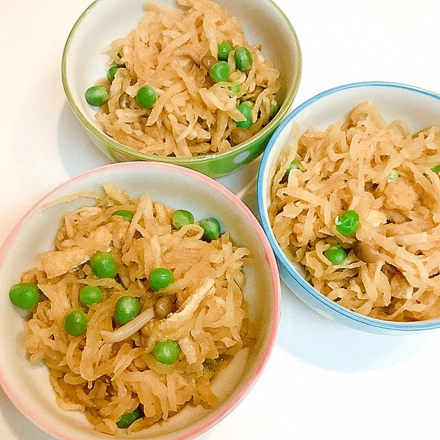 しめじとグリーンピースと切り干し大根の炒め煮♪定番