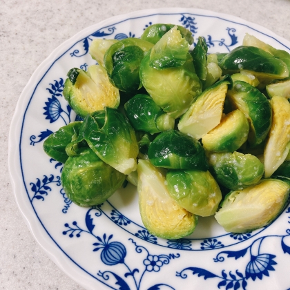 芽キャベツ育てて初めて収穫したので作りました♪美味しく出来て嬉しい⭐︎