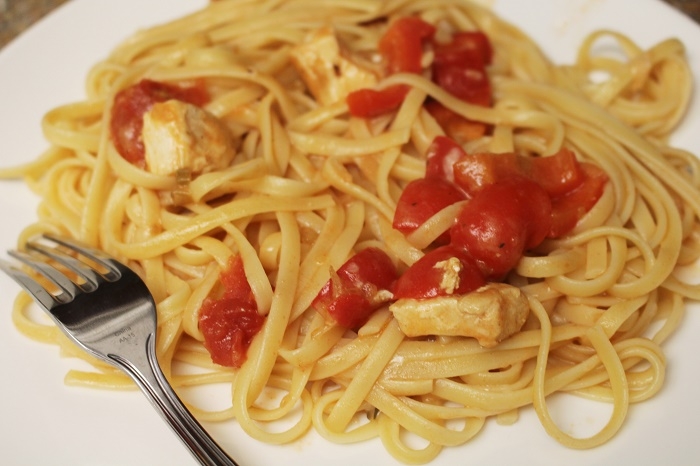 チキンとトマトのイタリアンパスタ