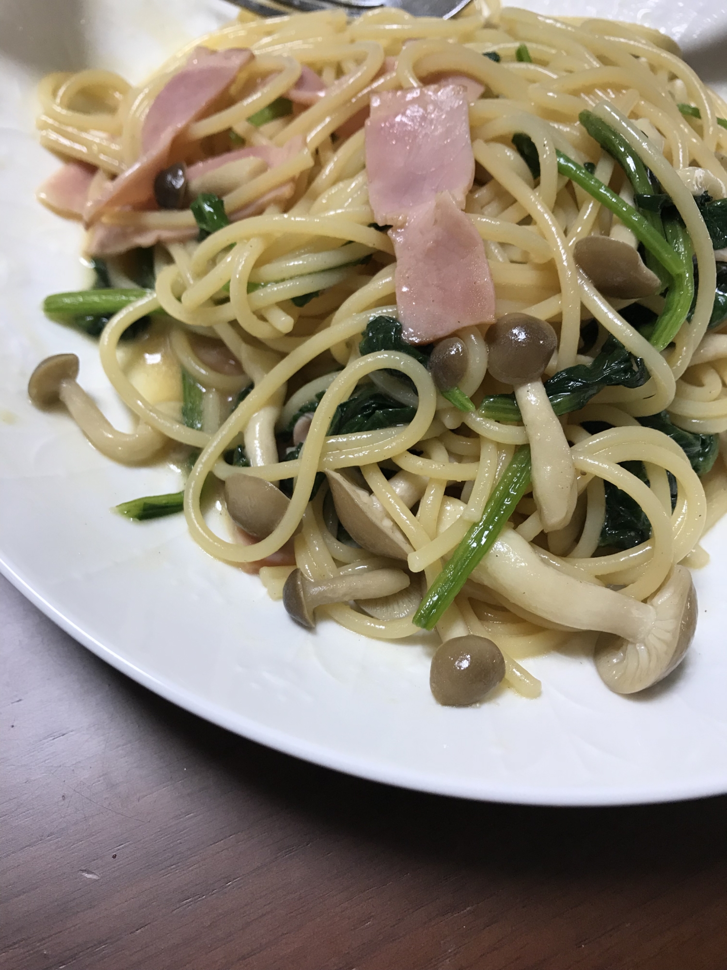 ほうれん草とキノコの和風パスタ