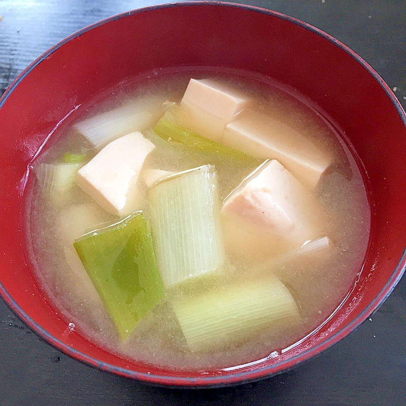 豆腐とネギの味噌汁♡