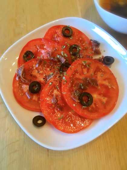 BEBE2936さん、シンプルトマトサラダを作りました♪夏はやっぱりトマトが美味しいですね。また作ります(*´◒`*)❣️