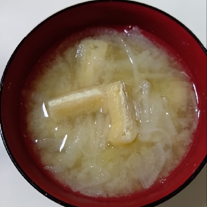 玉ねぎ・大根・油揚げの味噌汁