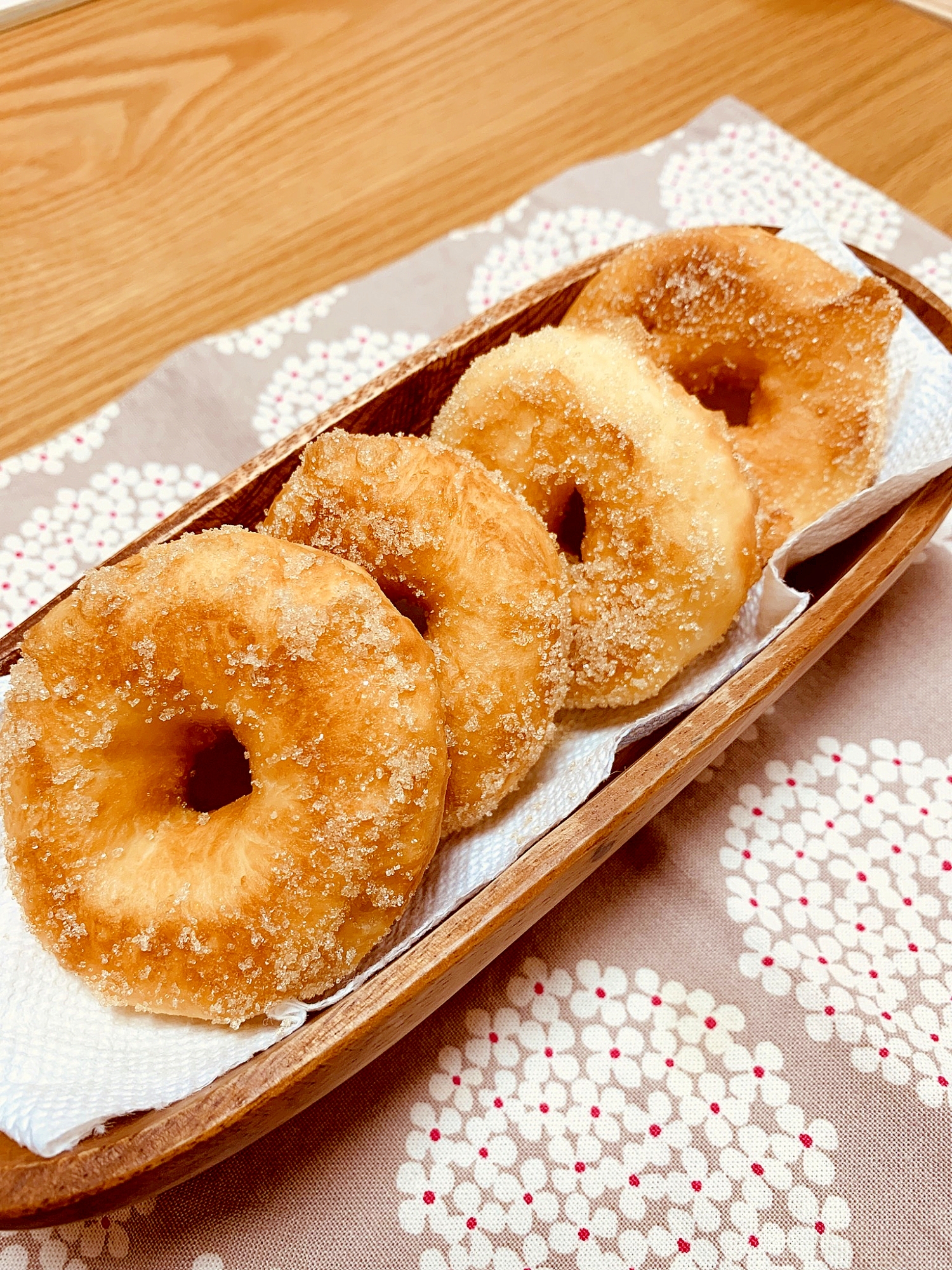 レンジで簡単!揚げない20分でふわふわドーナツ♪