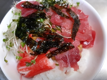 飲んだ後の〆は☆刺身の残りで「マグロ納豆丼」