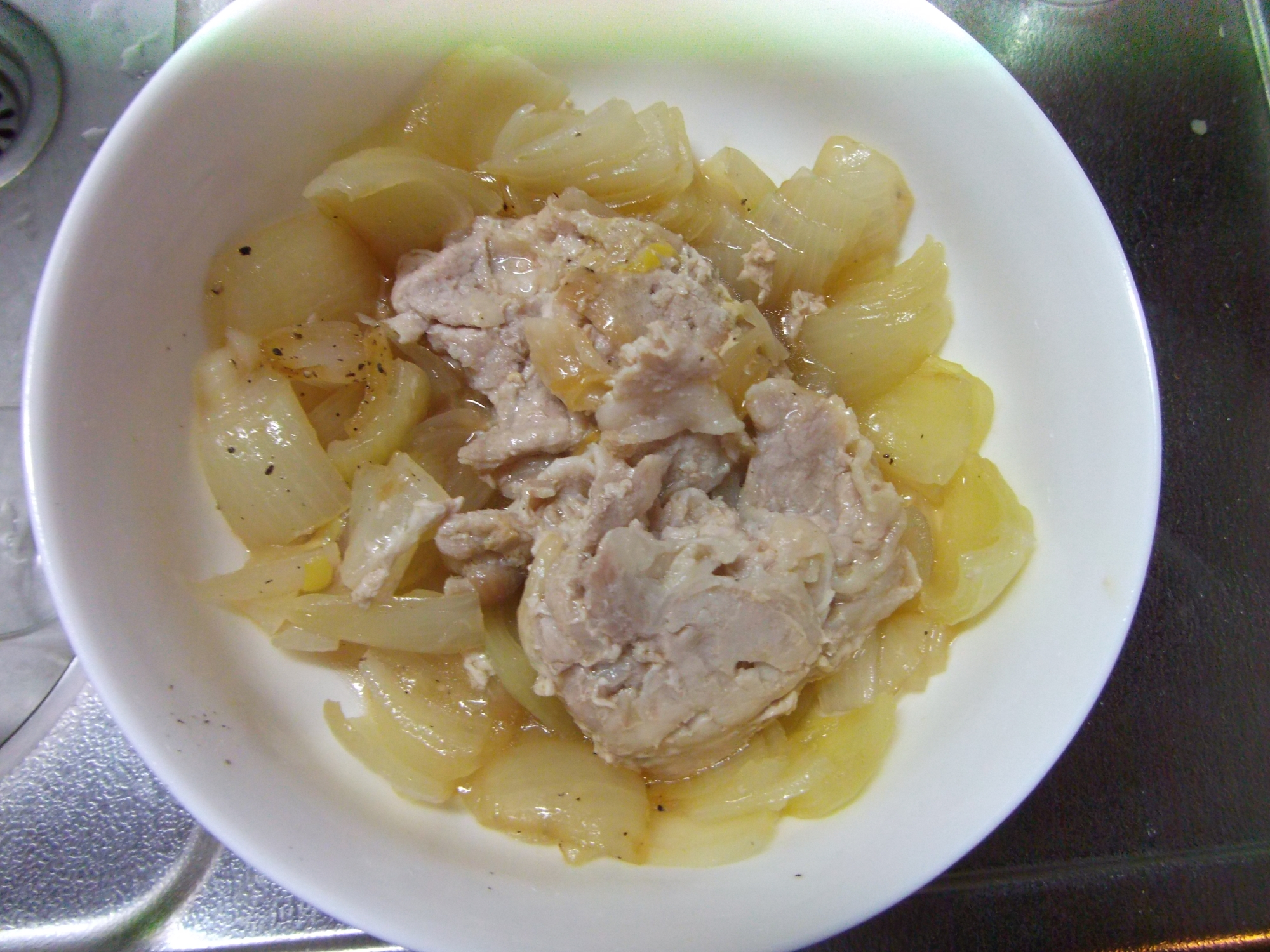 淡路島玉ねぎスープ活用術：レンジで豚玉ねぎ