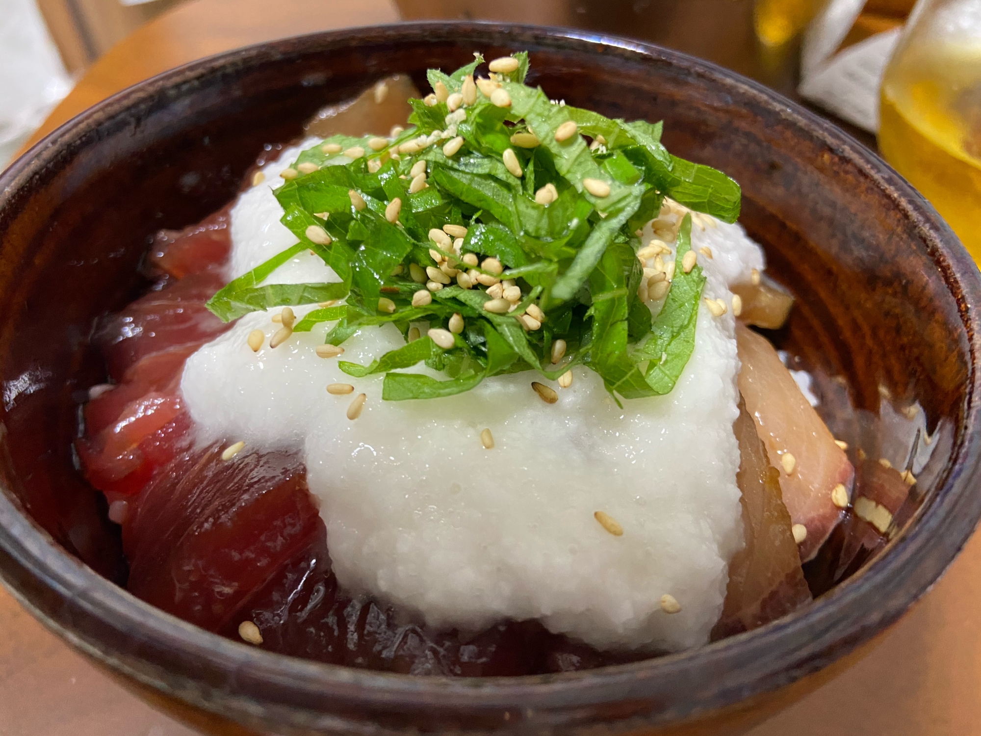 とろろたっぷり！漬け丼