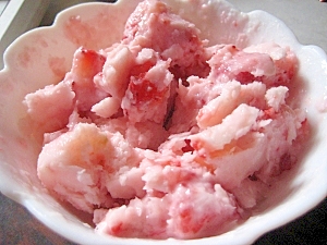 苺のヨーグルトアイス