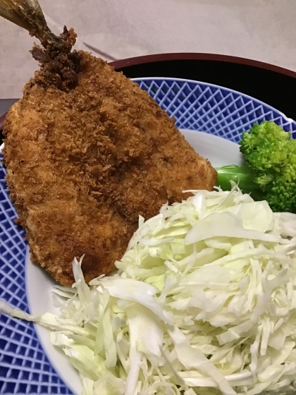 野菜とアジフライ<・))><