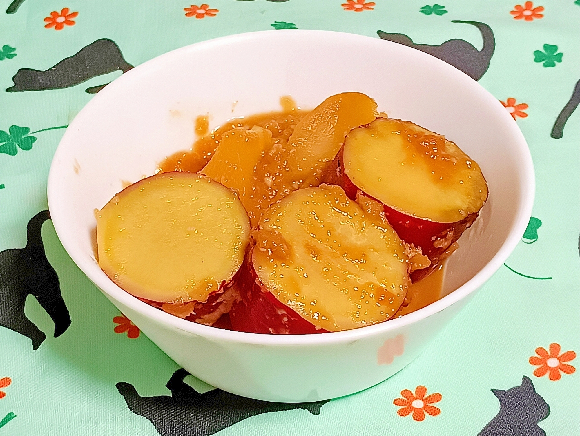レンチンで楽チン❤さつま芋とりんごの甘酒煮
