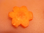 抜き型なしでお花型にんじん レシピ 作り方 By Nyatz 楽天レシピ 抜き型なしでお花型にんじん レシピ 作り方 By Nyatz 楽天レシピ