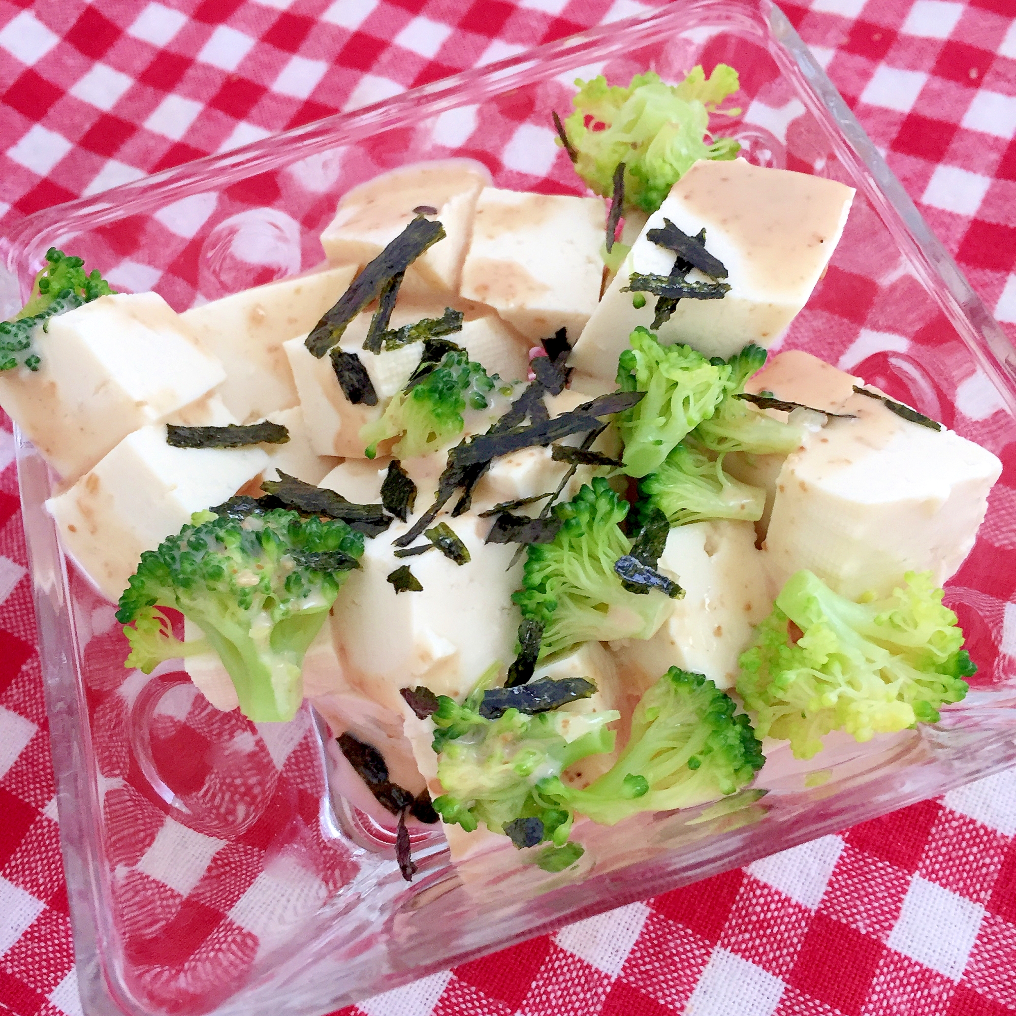 豆腐とブロッコリーのサラダ★