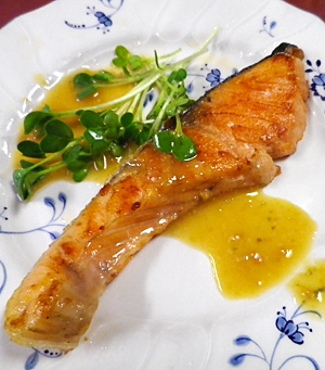 焼き鮭の味噌柚子ダレ