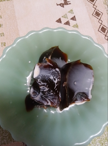 コーヒー寒天作ってみました！黒蜜なかったので、コーヒーミルクで食べました。寒天の硬さが好きです(⁠◍⁠•⁠ᴗ⁠•⁠◍⁠)今度はドロリッチを作りますね。ありがとう