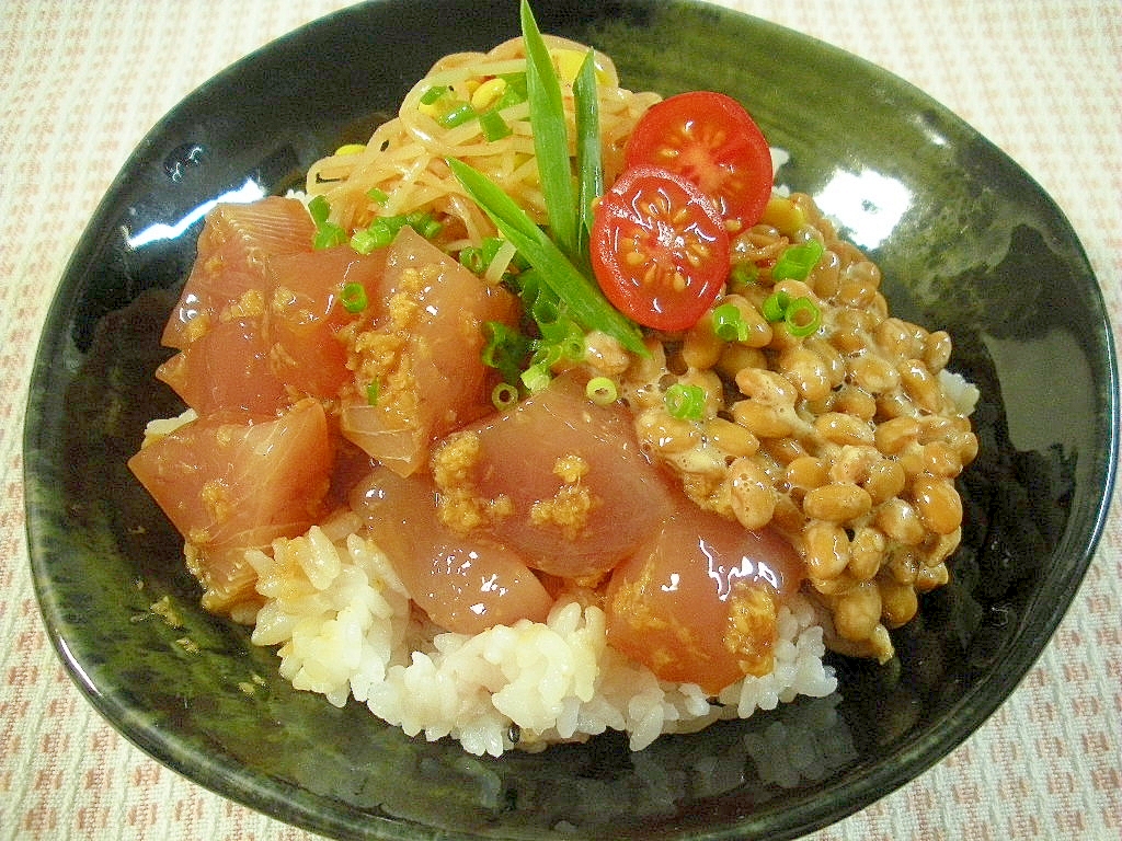 簡単、ヘルシー☆ピリ辛三色丼☆