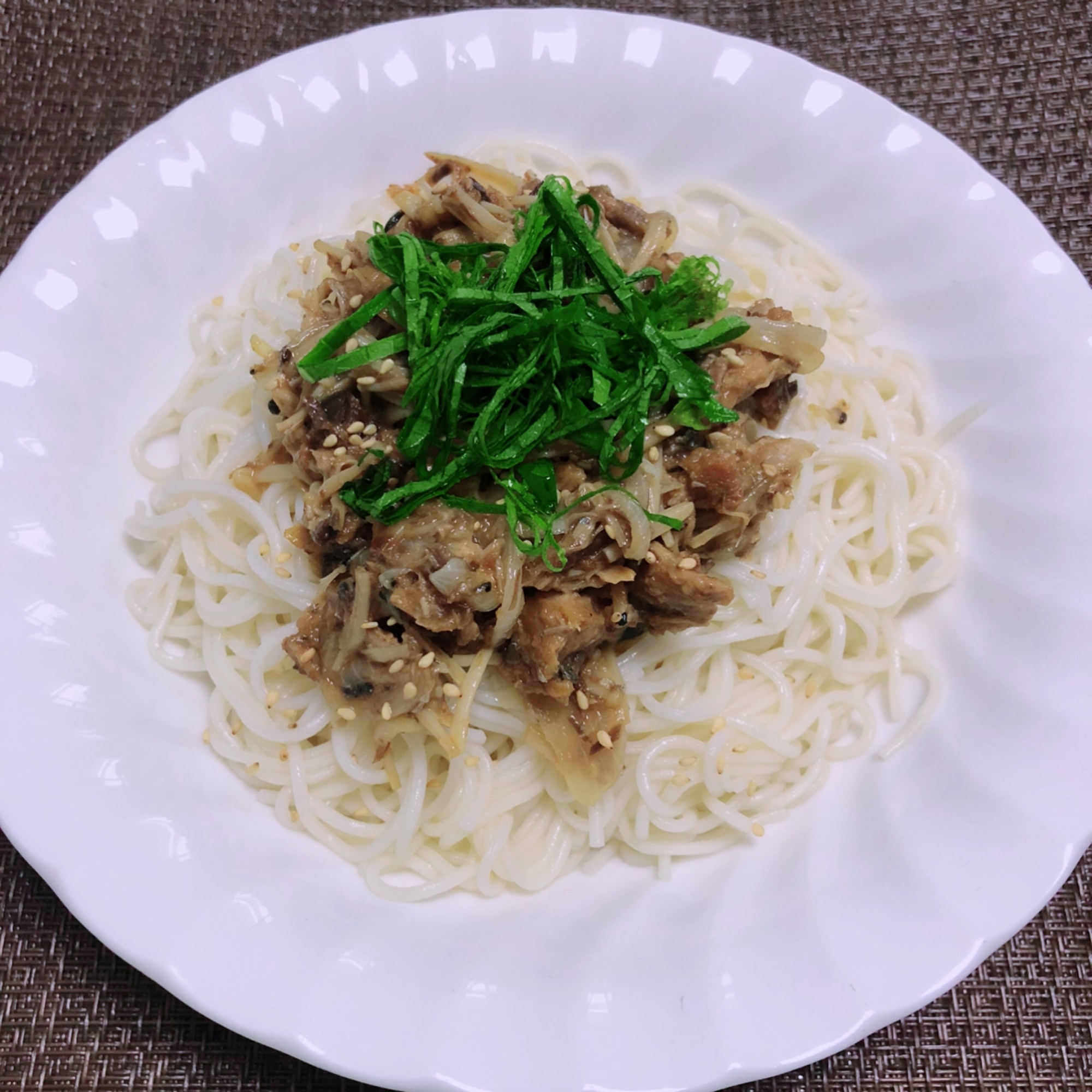 サバの味噌煮でさっぱり混ぜうどん レシピ・作り方 by Luna13 - 楽天レシピ