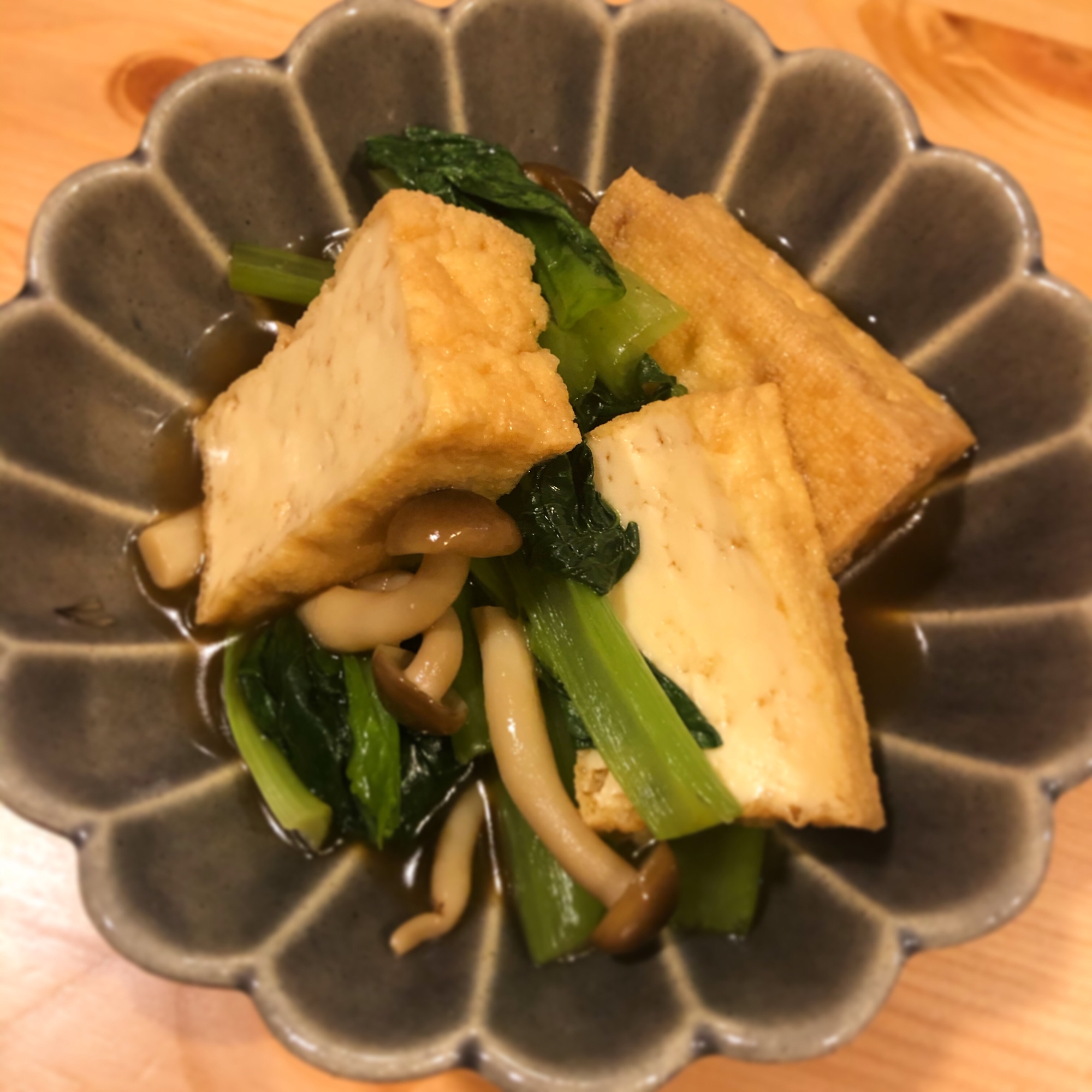 簡単!厚揚げと小松菜しめじの煮びたし