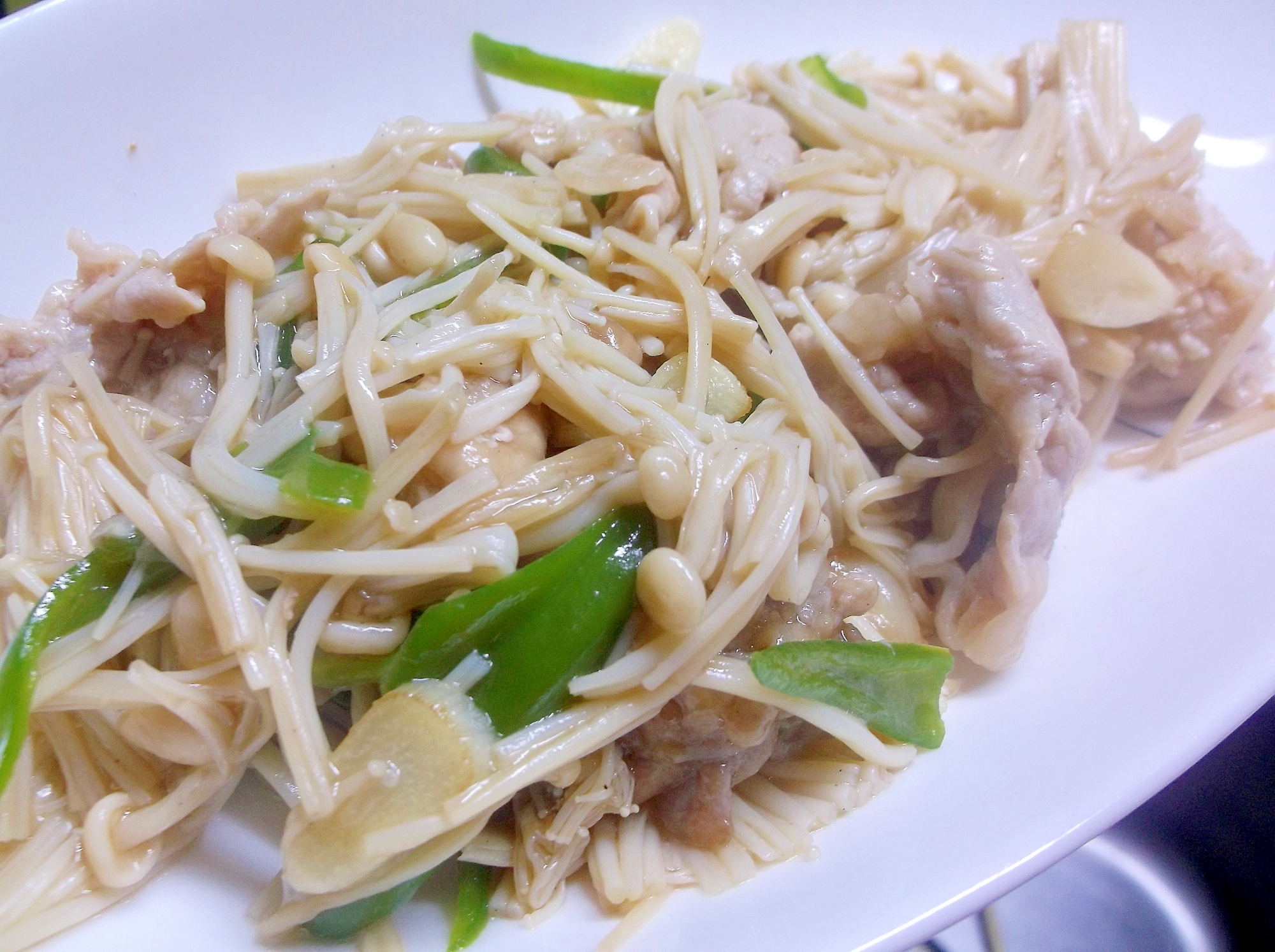 えのきとピーマンと豚肉の炒め物☆