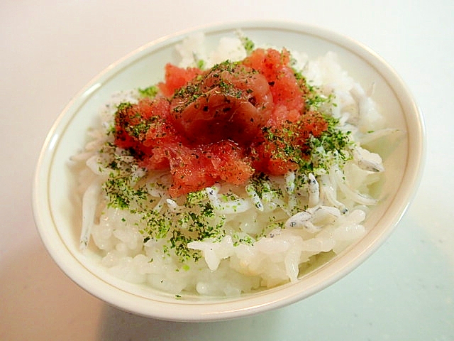 釜揚げしらすと明太子と梅干しのご飯